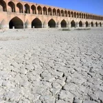 خشکی زاینده رود نباید عادی سازی شود