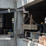 امضای تفاهم‌نامه کارگران ساختمانی اراک با دادگستری/ خودمان باید حق‌مان را بگیریم!