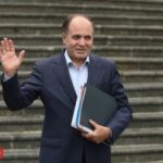 نوری: با گران فروشی مقابله می کنیم/قیمت مرغ متعادل شده است